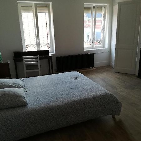 Bruneval Lodge Dunkirk Exteriör bild